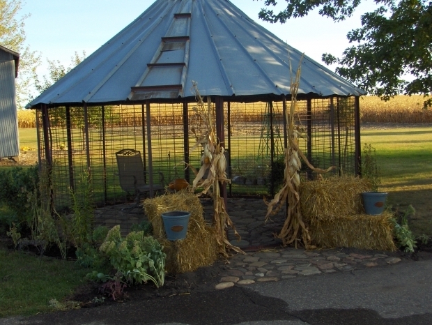 Gorgeous Wire Corn Crib Gazebo Corn Crib Gazebo Fall Decorating Pinterest Outdoor Ideas